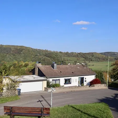 Ferienhaus Blick Auf Dedenborn Holiday home *